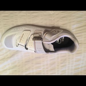 Pearl Izumi Women's Cycling Shoe with Clips
